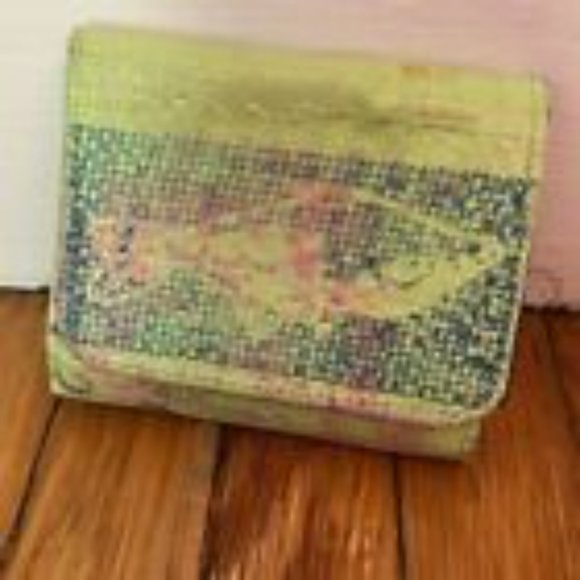 Torrain Vegan Recycled Wallet. - Picture 3 of 3